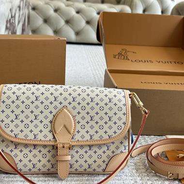 LOUIS VUITTON   2025新款女生時尚包包 尺寸：26CM
