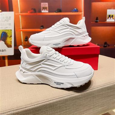 Valentino   2025新款男生休閒時尚鞋子