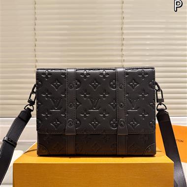 LOUIS VUITTON   2025新款男生時尚包包  尺寸：24*18CM