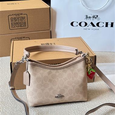 COACH   2025新款女生時尚包包   尺寸：19*14CM
