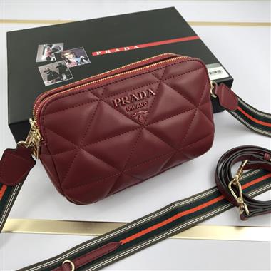 PRADA    2025新款時女生時尚包包   尺寸：24*15*7CM