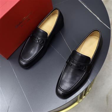 Ferragamo    2025新款男生休閒時尚鞋子