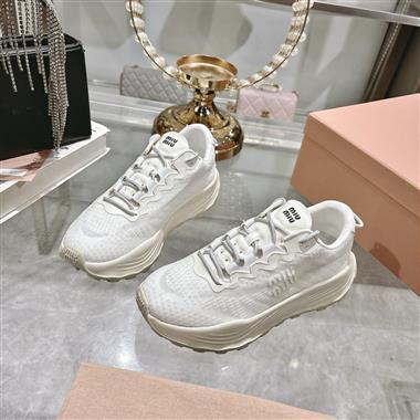 MIUMIU   2025新款女生休閒時尚鞋子