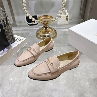 DIOR   2025新款女生休閒時尚鞋子