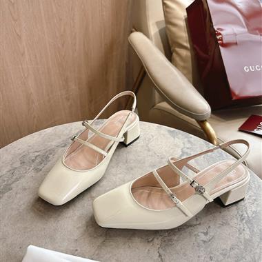 GUCCI   2025新款女生休閒時尚鞋子