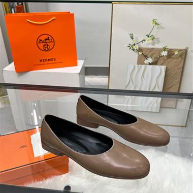 HERMES   2025新款女生休閒時尚鞋子
