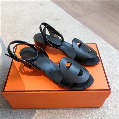 HERMES    2025新款女生休閒時尚鞋子