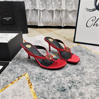 YSL   2025新款女生休閒時尚鞋子