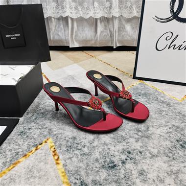 YSL   2025新款女生休閒時尚鞋子