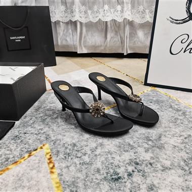 YSL   2025新款女生休閒時尚鞋子