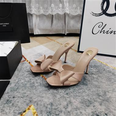 YSL   2025新款女生休閒時尚鞋子