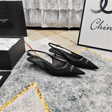 YSL   2025新款女生休閒時尚鞋子