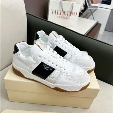VALENTINO   2025新款女生休閒時尚鞋子