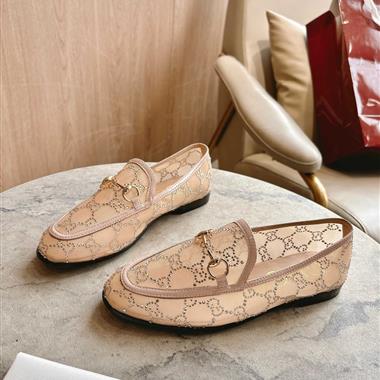 GUCCI   2025新款女生休閒時尚鞋子