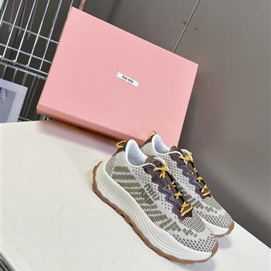 MIUMIU   2025新款女生休閒時尚鞋子
