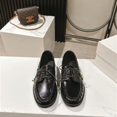 CELINE   2025新款女生休閒時尚鞋子