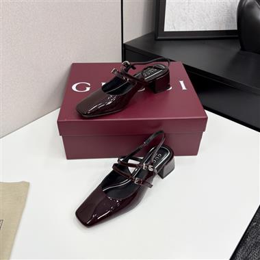 GUCCI   2025新款女生休閒時尚鞋子