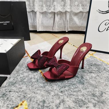 YSL   2025新款女生休閒時尚鞋子