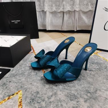 YSL   2025新款女生休閒時尚鞋子