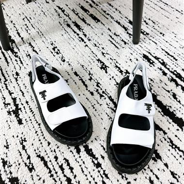 PRADA   2025新款女生休閒時尚鞋子