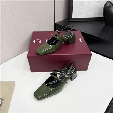 GUCCI   2025新款女生休閒時尚鞋子