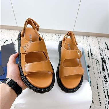 PRADA   2025新款女生休閒時尚鞋子