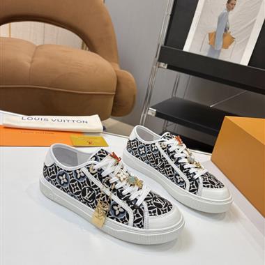 Louis Vuitton    2025新款女生休閒時尚鞋子