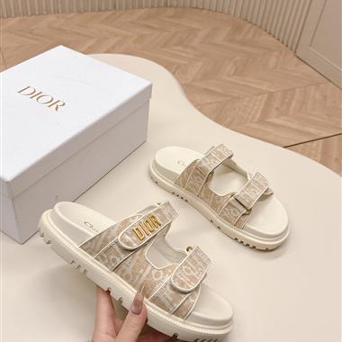 DIOR   2025新款女生休閒時尚鞋子