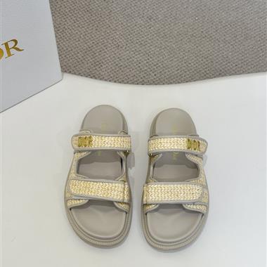 DIOR   2025新款女生休閒時尚鞋子