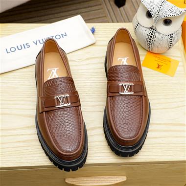 LOUIS VUITTON  2025新款男生休閒時尚鞋子