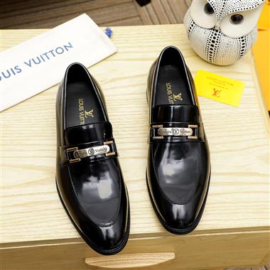 Louis Vuitton  2025新款男生休閒時尚鞋子