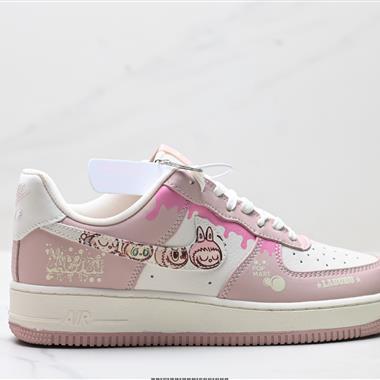 NIKE AIR FORCE 1‘07