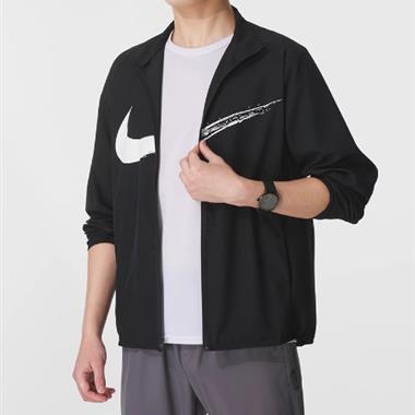 NIKE   2025秋冬新款風衣夾克外套
