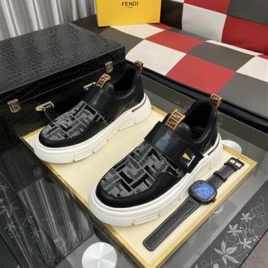 FENDI   2025新款男生休閒時尚鞋子