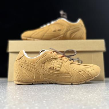 Miumiu x New Balance 聯名