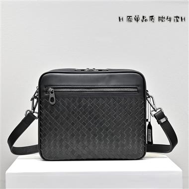 BOTTEGA VENETA  2025新款男生時尚包包 尺寸：28-23-7CM