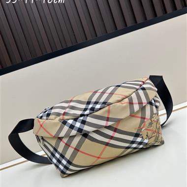 BURBERRY   2025新款l男生時尚包包  尺寸：33*11*18CM