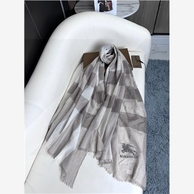BURBERRY  2025秋冬新款時尚圍巾 尺寸：200-90