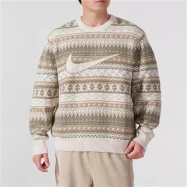 NIKE   2025秋冬新款保暖毛衣