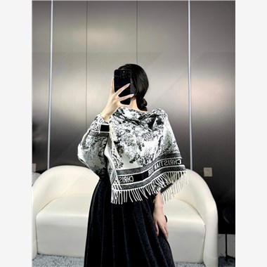 DIOR  2025秋冬新款時尚圍巾 尺寸：140-140