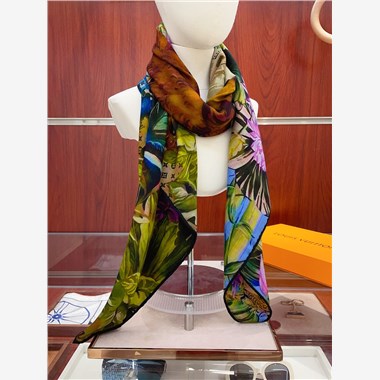 LOUIS VUITTON   2025秋冬新款時尚圍巾 尺寸：140-140