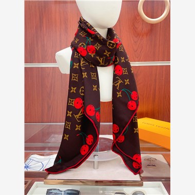 LOUIS VUITTON   2025秋冬新款時尚圍巾 尺寸：140-140