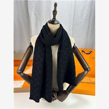  LOUIS VUITTON 2025秋冬新款時尚圍巾 尺寸：185-40