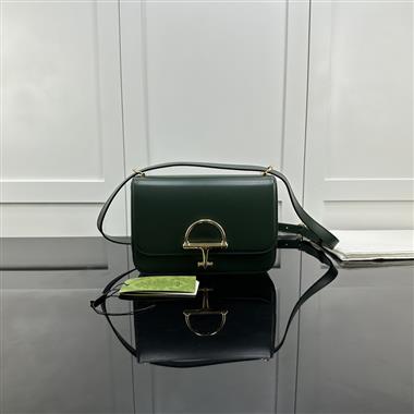 GUCCI    2025新款女生時尚包包 尺寸:22.5*14*8CM