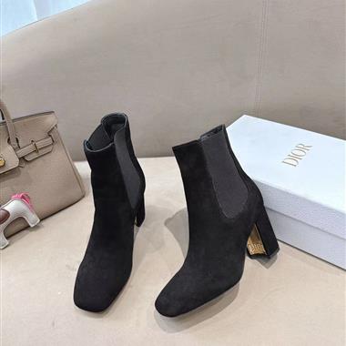 DIOR    2025新款女生休閒時尚鞋子