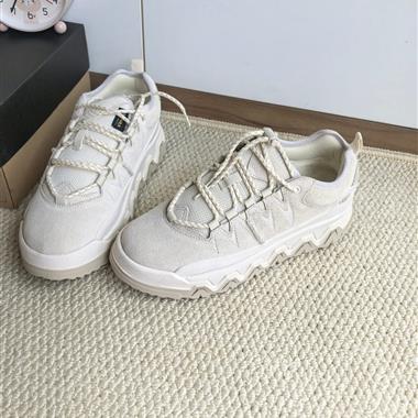 UGG    2025新款女生休閒時尚鞋子