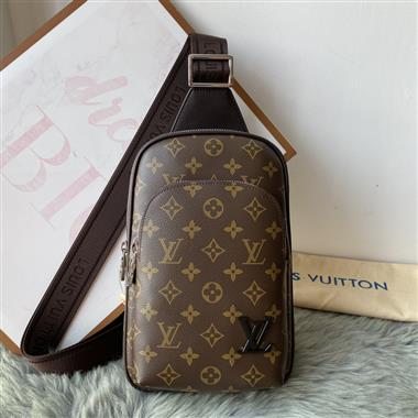 LOUIS VUITTON    2025新款男生時尚包包 尺寸：27×18×5CM
