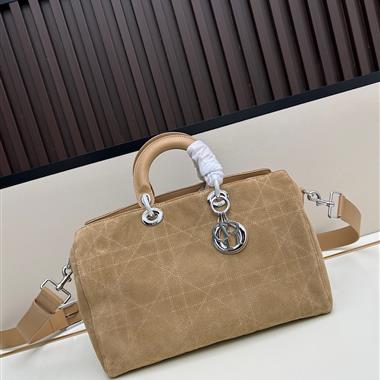 DIOR   2025新款女生時尚包包 尺寸：34*19*23CM