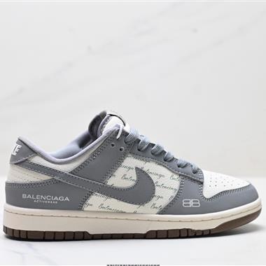 NIKE AIR FORCE 1‘07