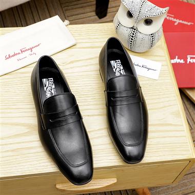 Ferragamo   2025新款男生休閒時尚鞋子